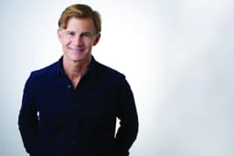 Roland Reynolds from Industry Ventures discusses managing $3.5B to successfully invest across the entire venture ecosystem